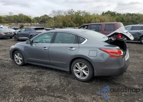 2015 Nissan Altima 2.5 z USA, uszkodzony, nr VIN 1N4AL3AP1FC120668